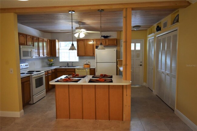Building Photo - 2383 Netherlands Dr