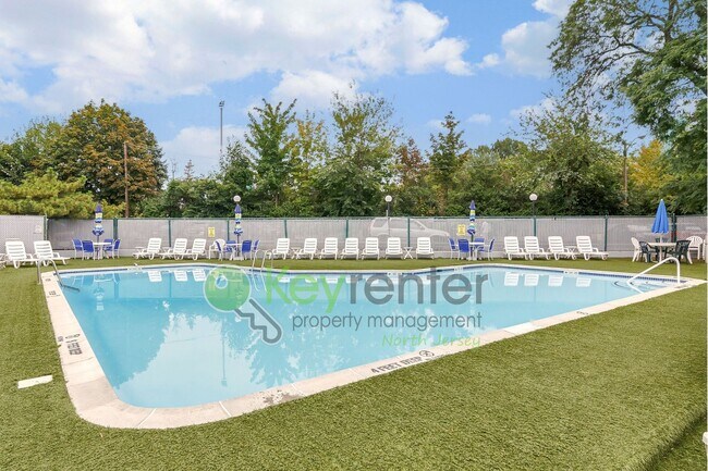 Foto del edificio - 456 A River Rd