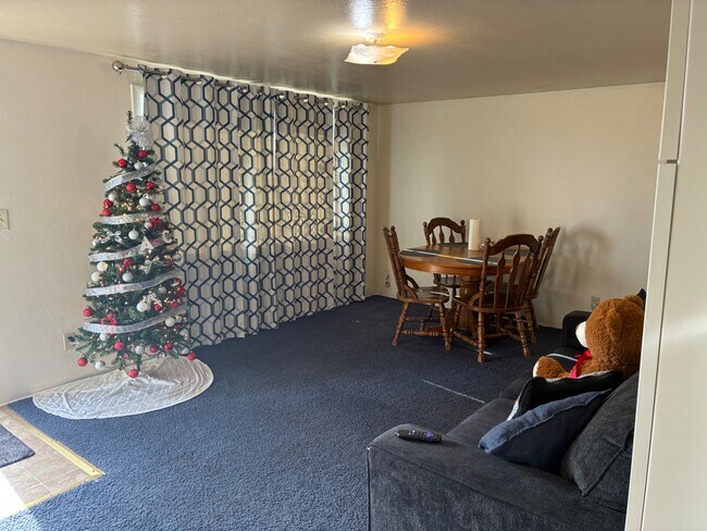 Foto del edificio - 202 W Lorene Ln