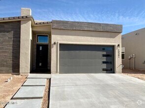 Building Photo - 12301 Desert Pine Ave