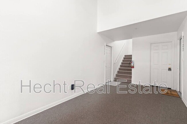 Foto del edificio - 3117 Douglas Fir Dr