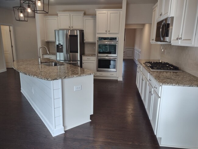 Building Photo - Beautiful home located in the Millbridge C...