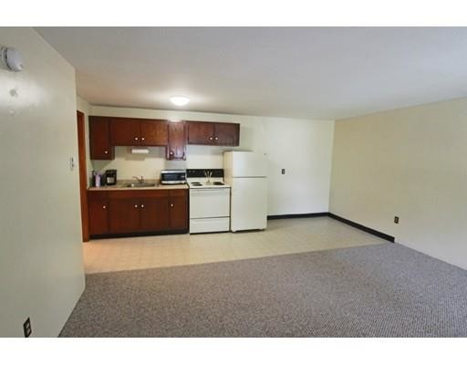 Building Photo - 873 Springfield St