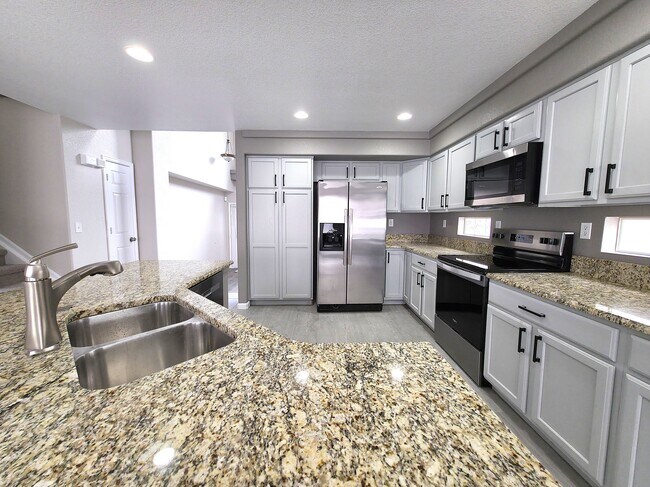 Foto del edificio - 4458 Lyndenwood Pt