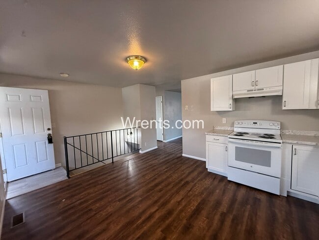 Foto del edificio - 2318-2320 E Dalke Ave