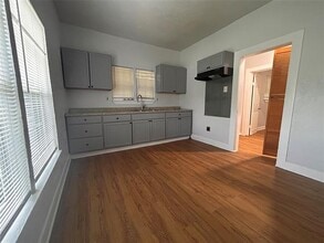 Building Photo - 3615 Meadow St