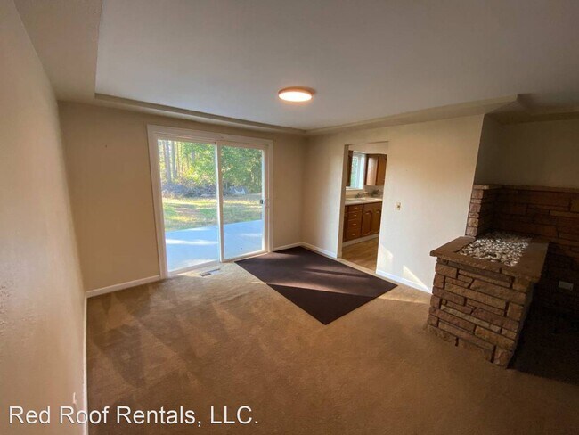Foto del edificio - 3 br, 2 bath House - 11706 98th Ave East