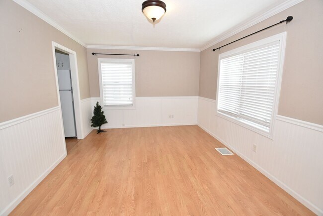 Building Photo - 2 bedroom in Mishawaka
