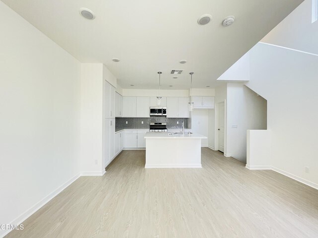 Building Photo - 11055 Momentum Dr