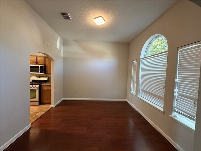 Building Photo - 4230 Geronimo Lake Dr