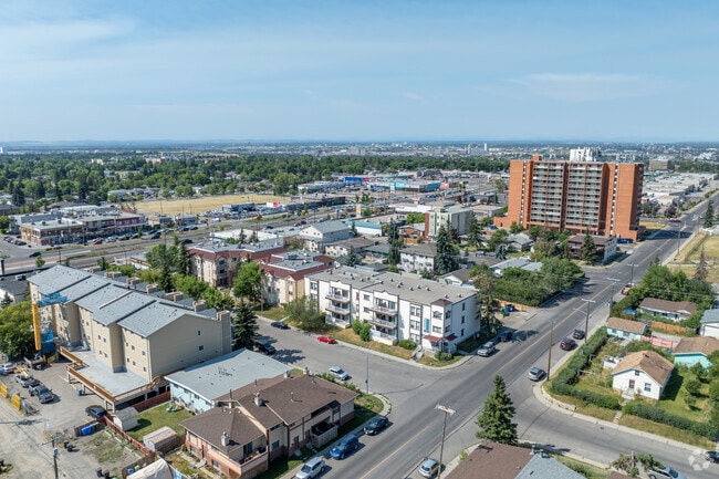 Aerial Photo - International Ave Apartments