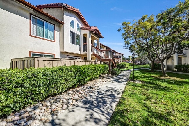 Building Photo - 4020 Porte La Paz