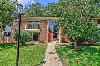 Building Photo - 1249 Island Dr