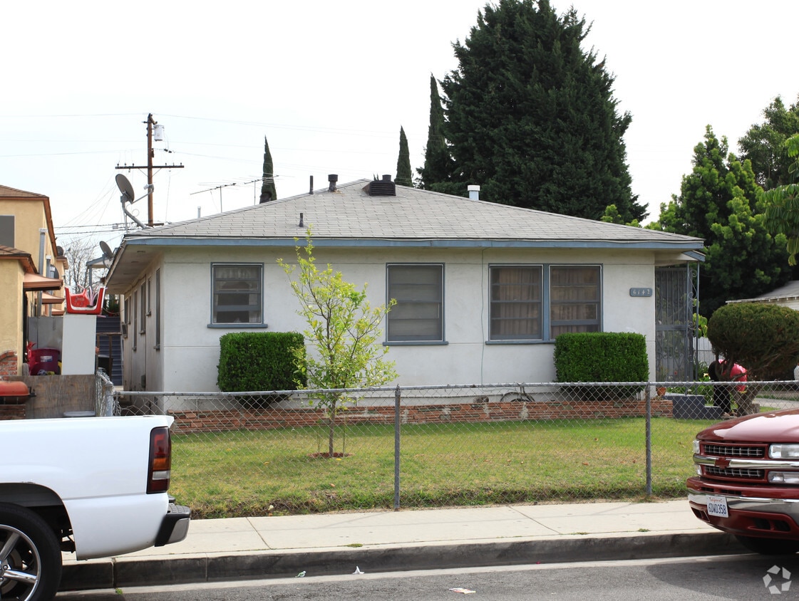 Building Photo - 6142 Vinevale Ave