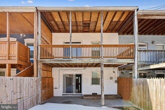 Building Photo - 1226 Carrollsburg Pl SW