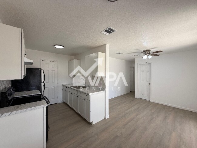 Building Photo - 7319 Walnut Valley Dr