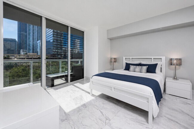 Foto del edificio - 495 Brickell Ave