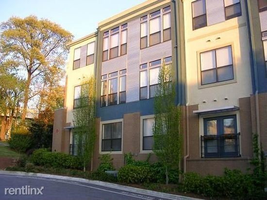 Foto principal - 821 Ralph McGill Blvd NE