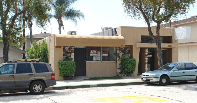 Building Photo - 7031-7033 Pickering Ave