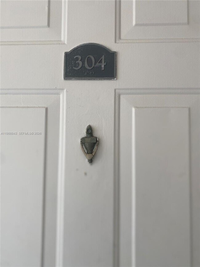 Foto del edificio - 10121 W Sunrise Blvd