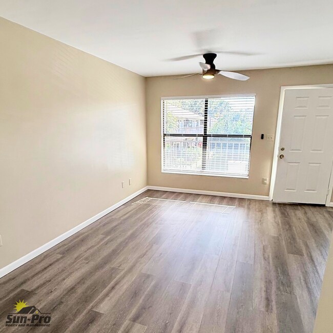 Foto del edificio - 108 Lacosta Ln