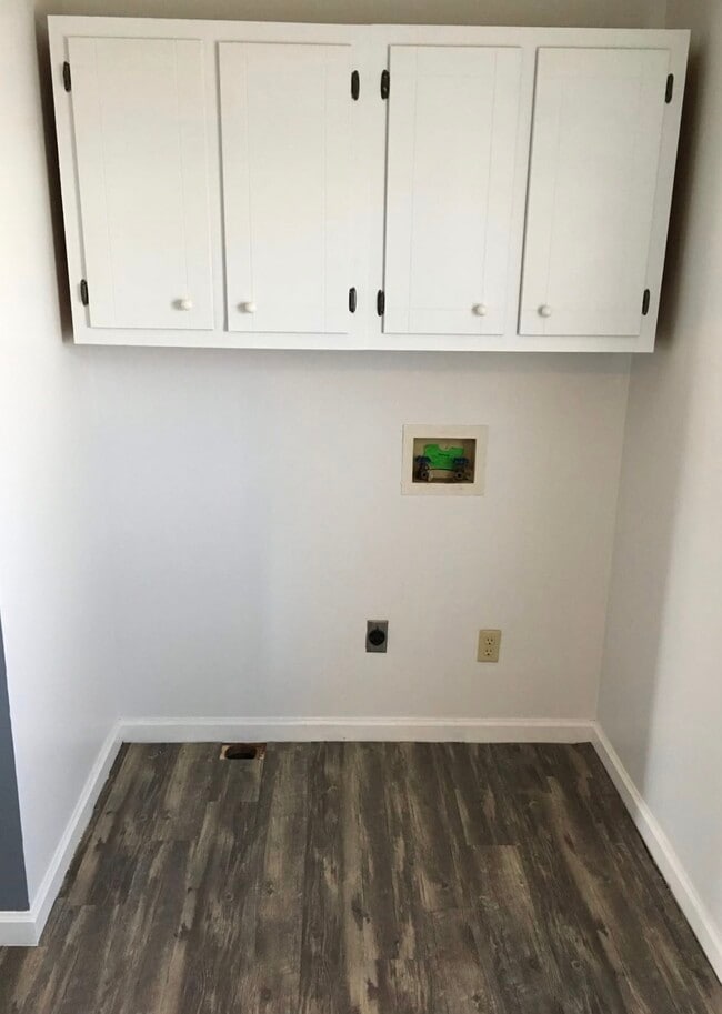 Foto del edificio - 114 Maplelawn St