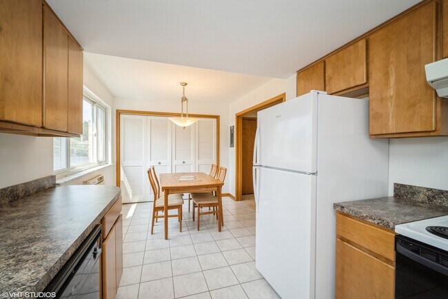 Foto del edificio - 5309 W Devon Ave