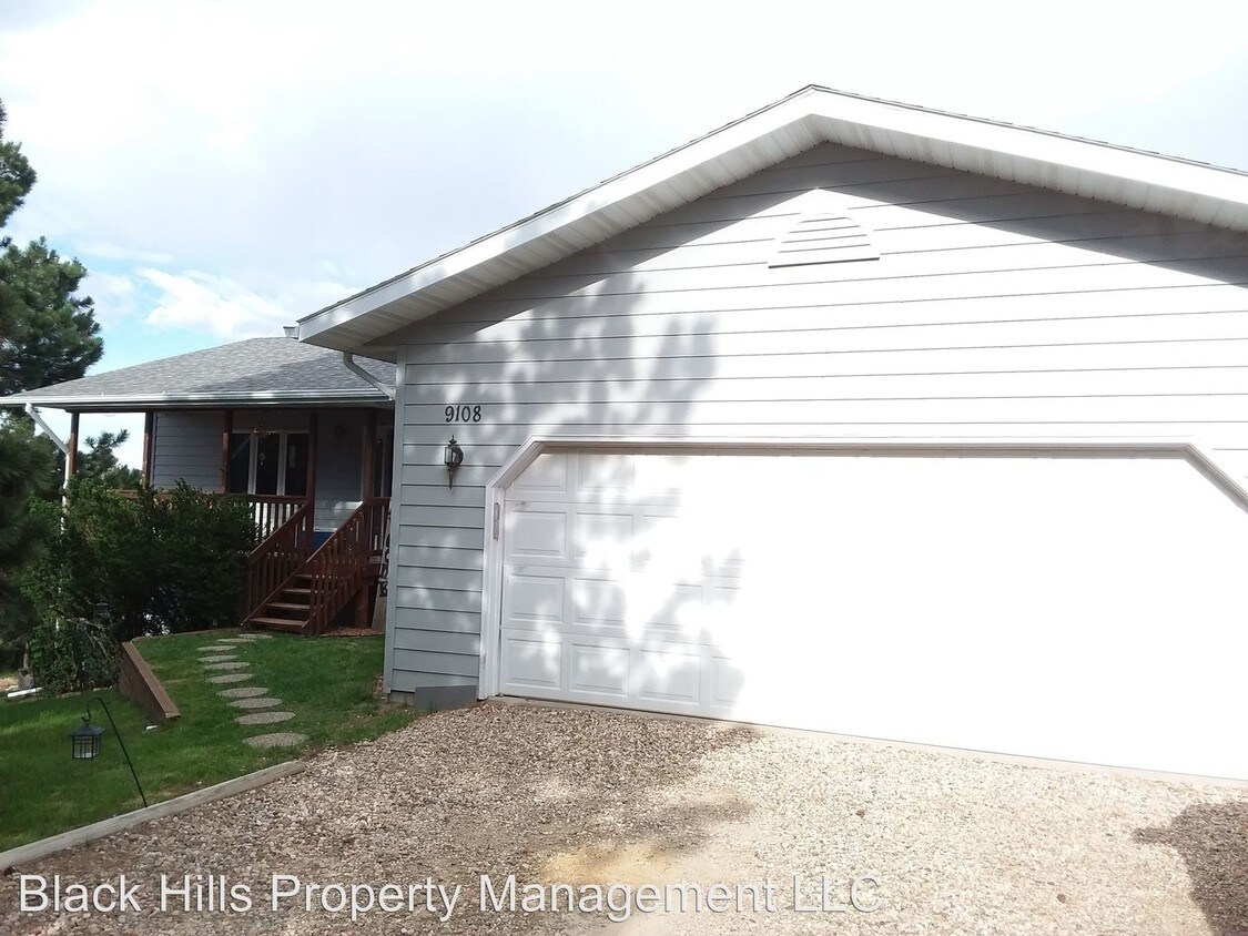 9108 N Ridge Trl, Sturgis, SD 57785 House Rental in Sturgis, SD