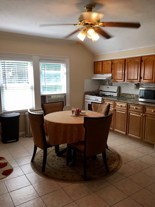Foto principal - 79 N Beverwyck Rd