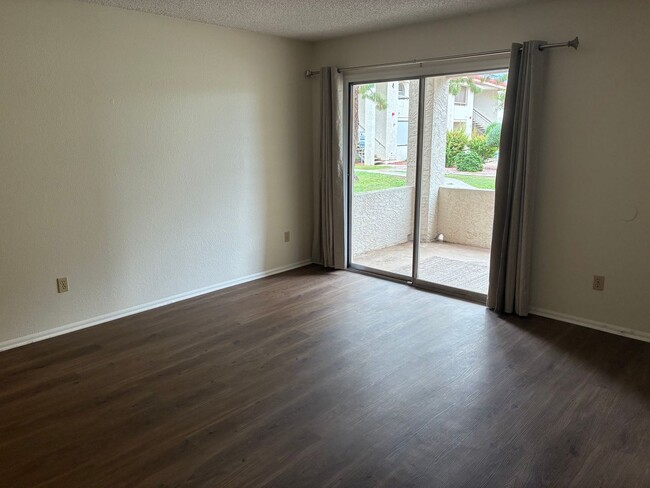 Photo - **COMFY 2 BEDROOM/2 FULL BATHROOM CONDO IN...