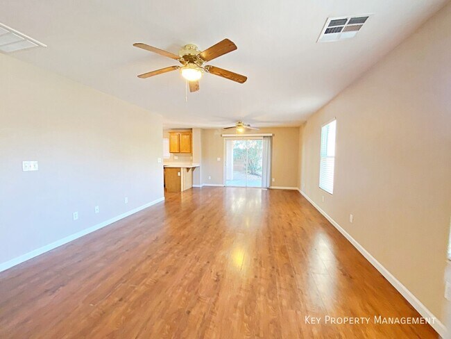 Foto del edificio - 11723 Red Water Ct