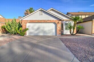Building Photo - 1224 W Boxelder Cir