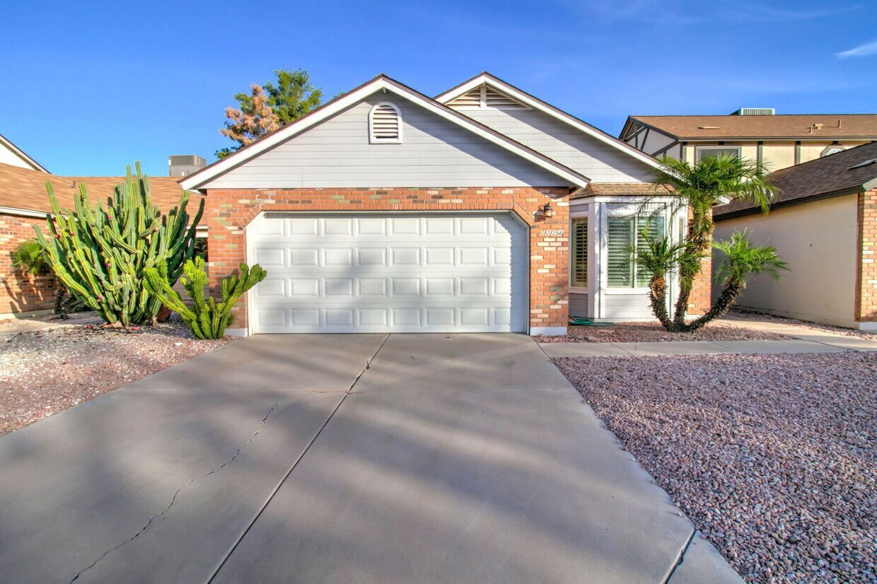 Primary Photo - 1224 W Boxelder Cir