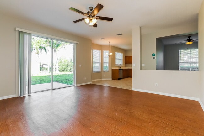 Building Photo - 1511 Loretto Cir