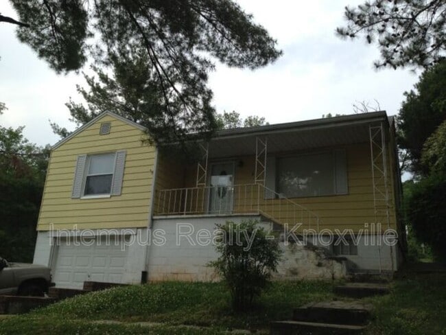 Photo - 323 Chickamauga Ave House