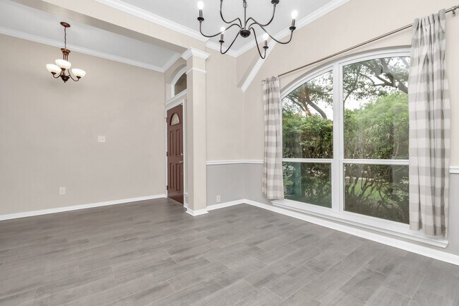 Foto del edificio - 1715 Parkview Ln