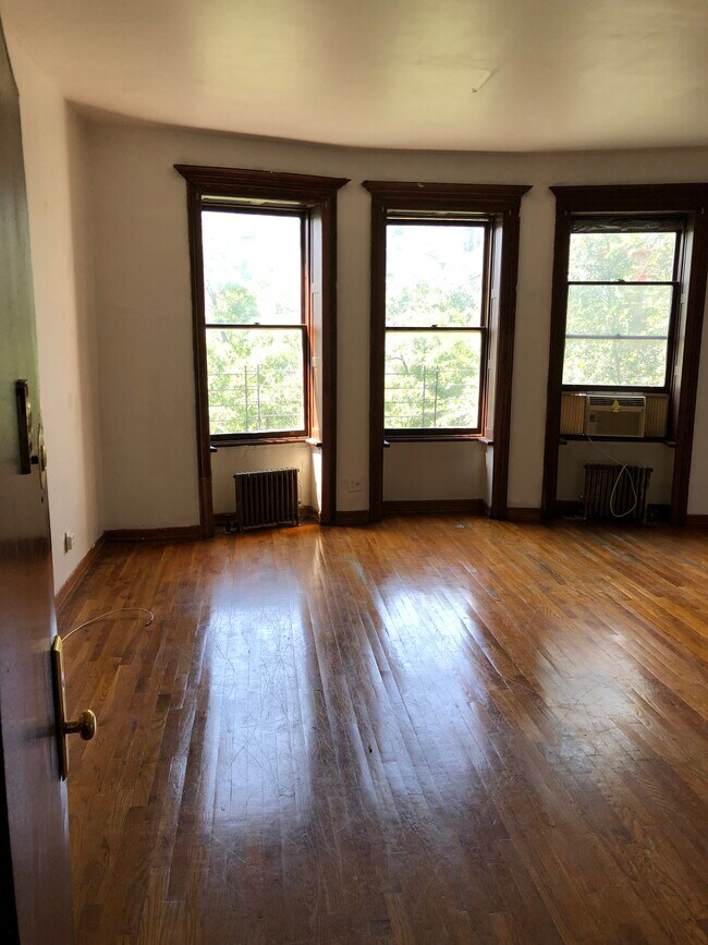 Foto del edificio - 451 W 162nd St