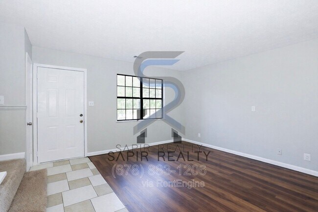 Foto del edificio - 320 Sprucewood Ct