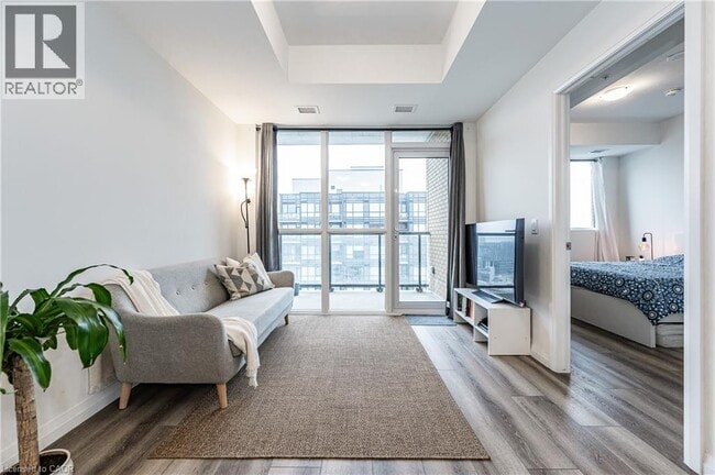 Building Photo - 108 Garment St