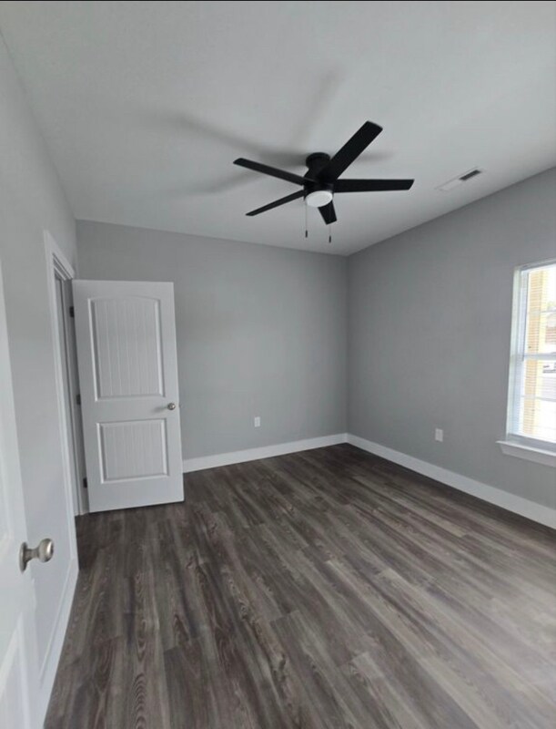 Building Photo - 906 Ga Ln