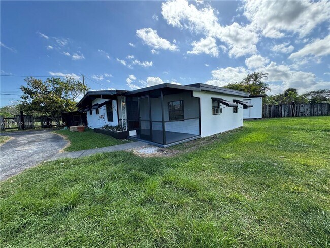 Building Photo - 22940 SW 122nd Pl
