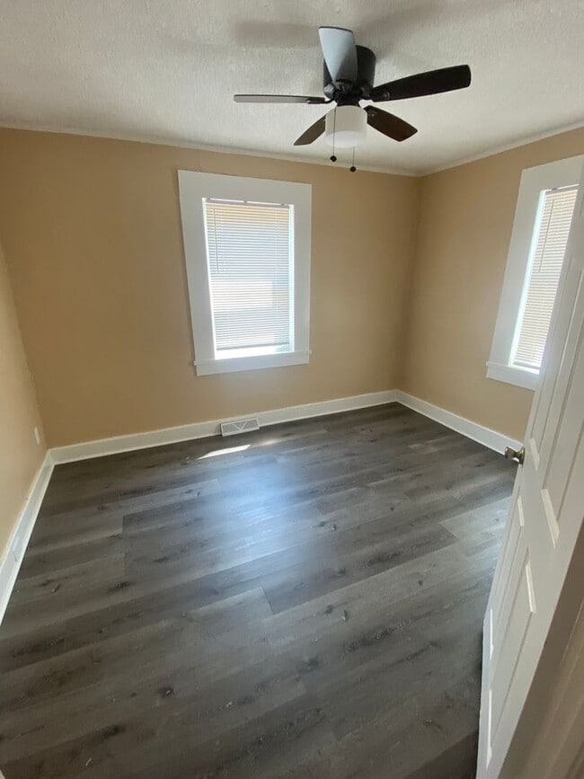 Foto del edificio - Mobley