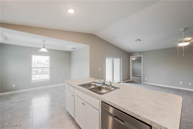 Building Photo - 3114 70th St W