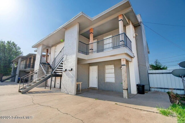 Building Photo - 3206 Salisbury Ave