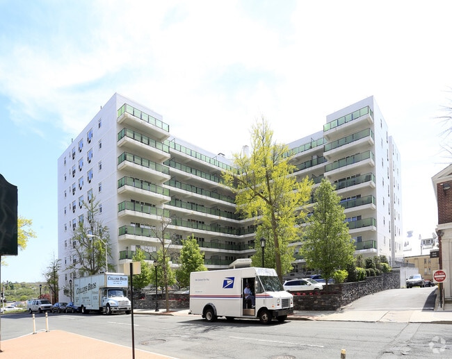 Building Photo - Cameo House