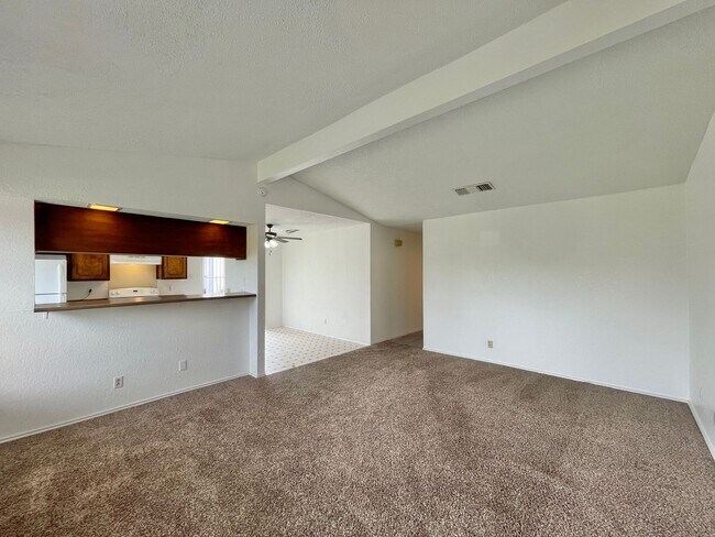 Foto del edificio - 2210 Shoemaker Dr
