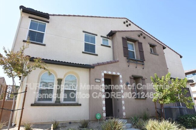 Building Photo - 40397 Calle Real