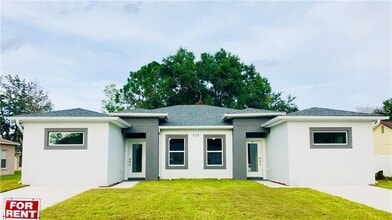Building Photo - 717 Camel Ct