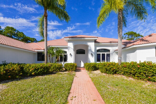Foto del edificio - 7866 Saddlebrook Dr