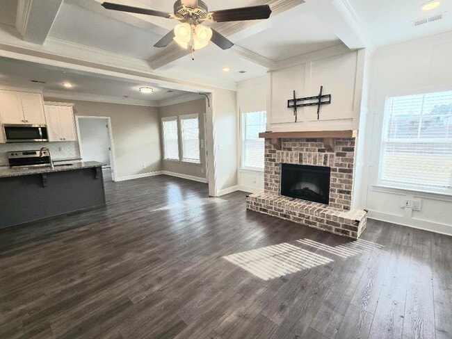 Building Photo - 733 Courtland Ln